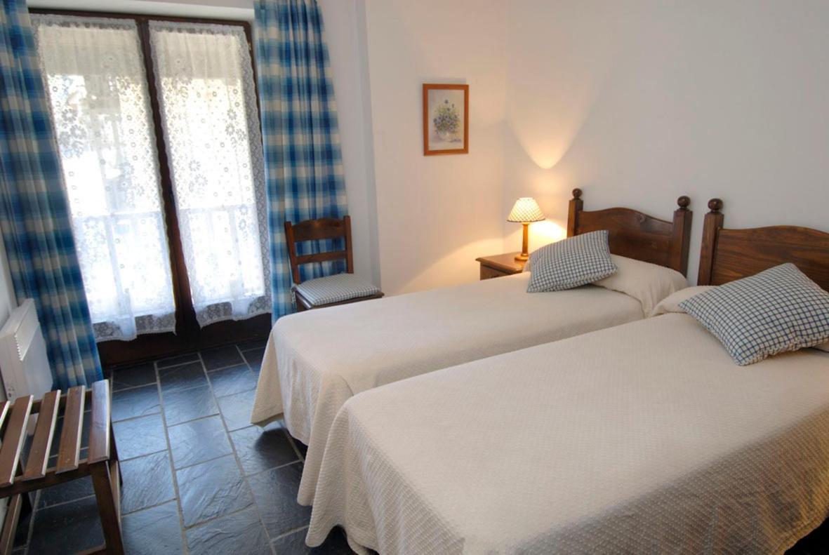 Apartamentos Linsoles Eriste Εξωτερικό φωτογραφία