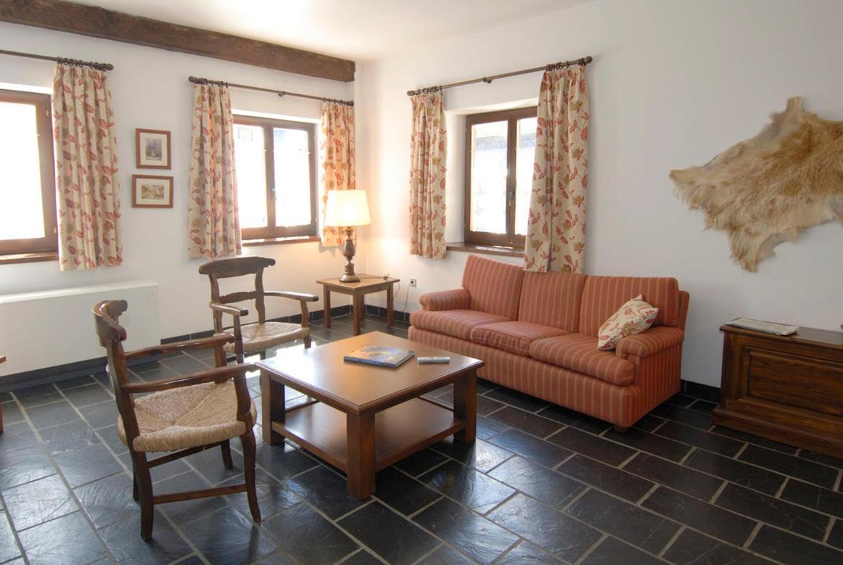 Apartamentos Linsoles Eriste Εξωτερικό φωτογραφία