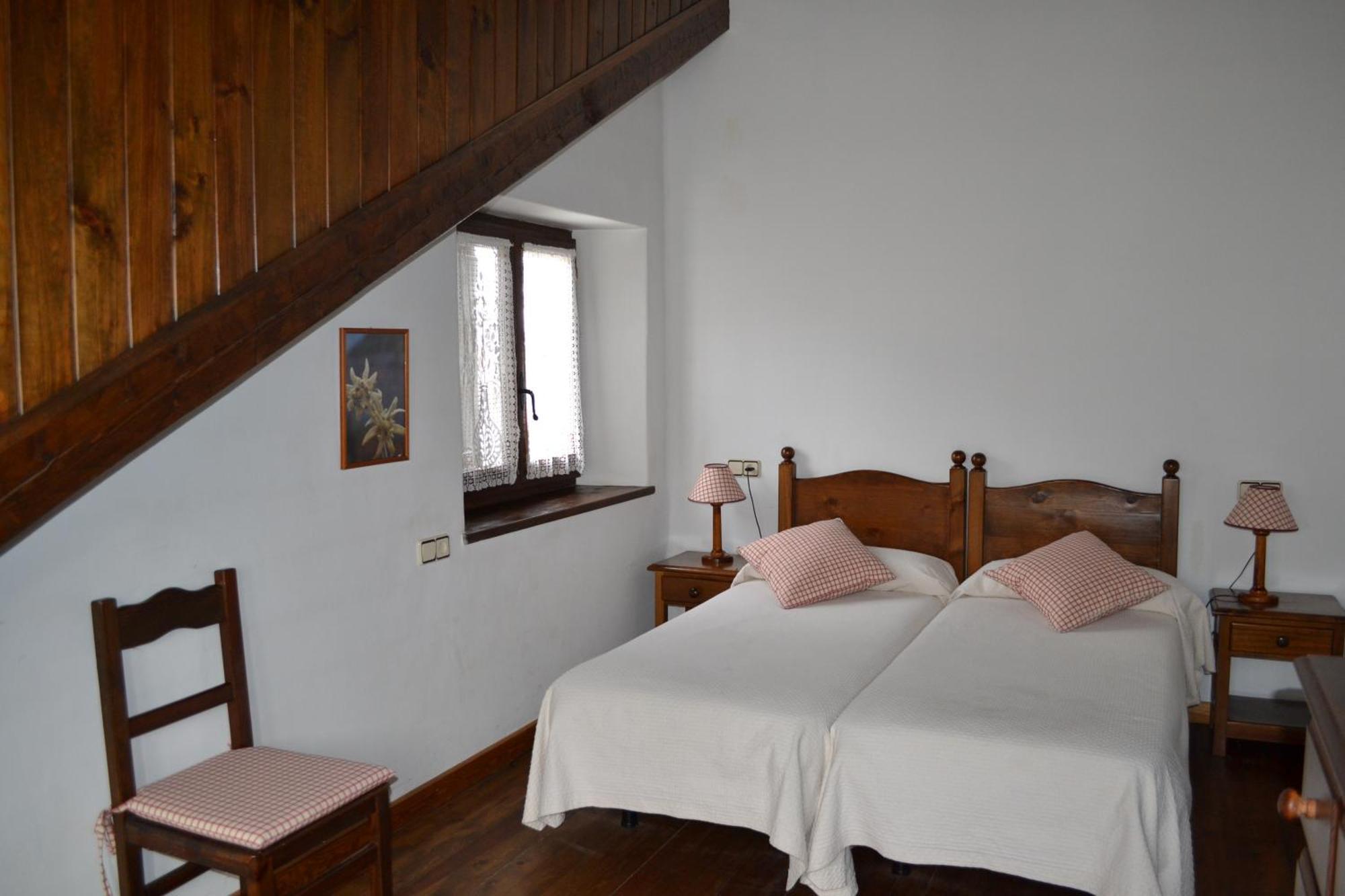 Apartamentos Linsoles Eriste Εξωτερικό φωτογραφία