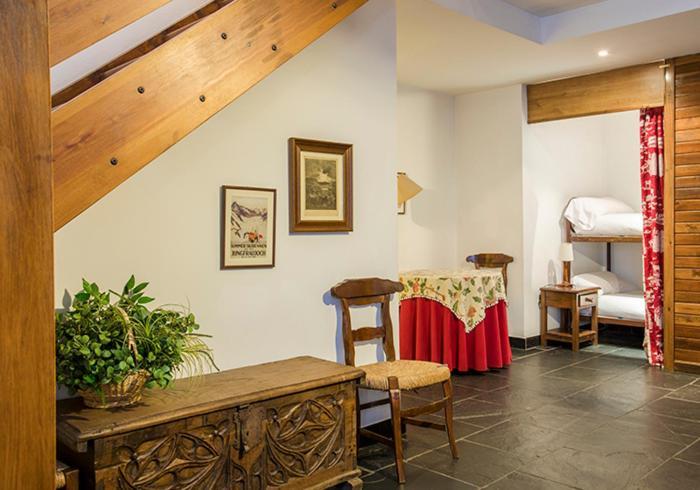 Apartamentos Linsoles Eriste Εξωτερικό φωτογραφία