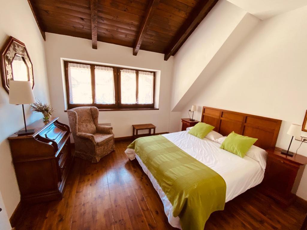 Apartamentos Linsoles Eriste Εξωτερικό φωτογραφία